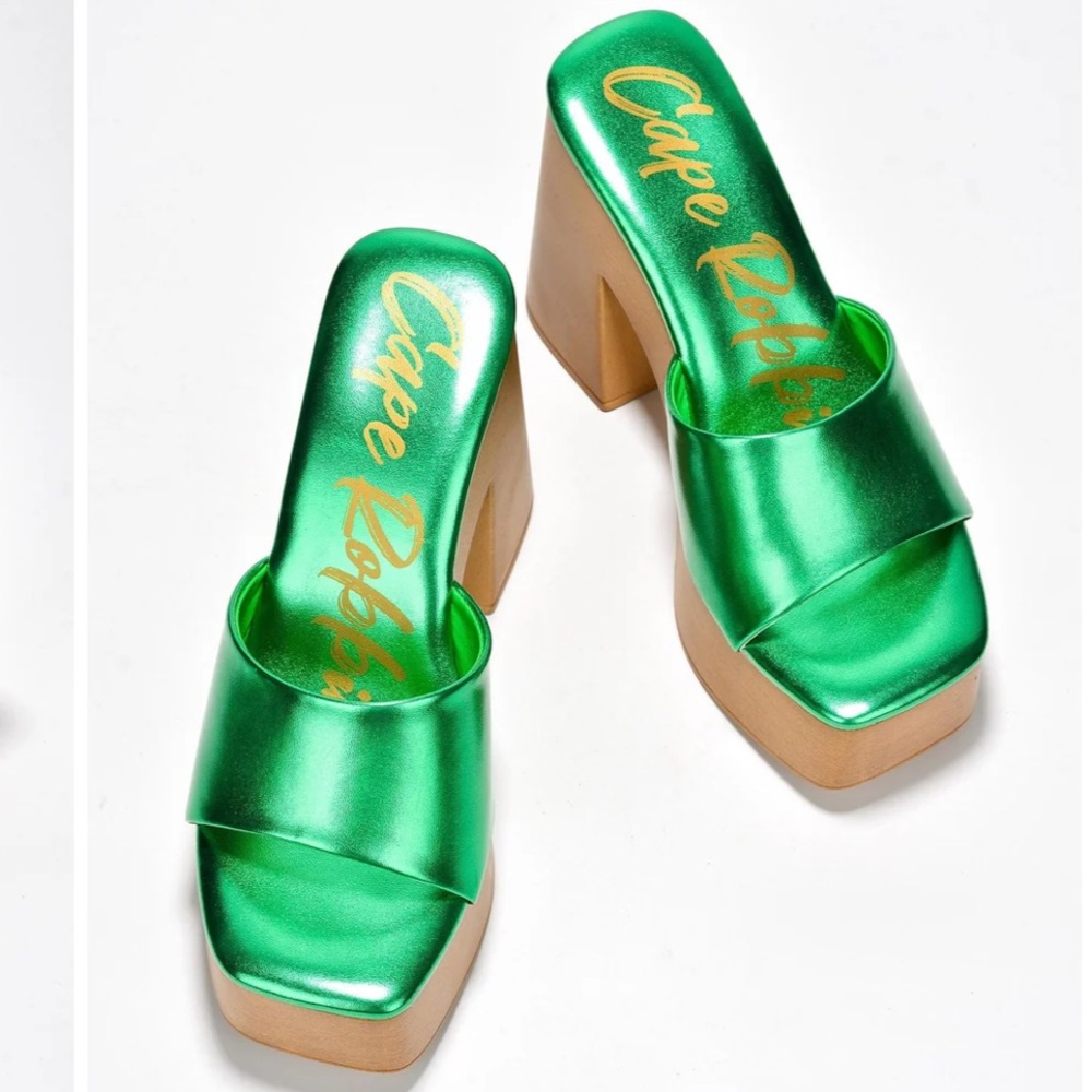 •CAPE ROBBIN• “Enisle” Green Platform Slide Sandals // NIB - Picture 5 of 16